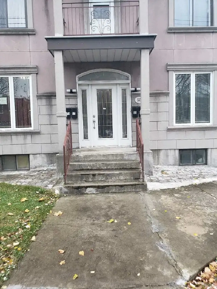 Chambre à louer . Coloration