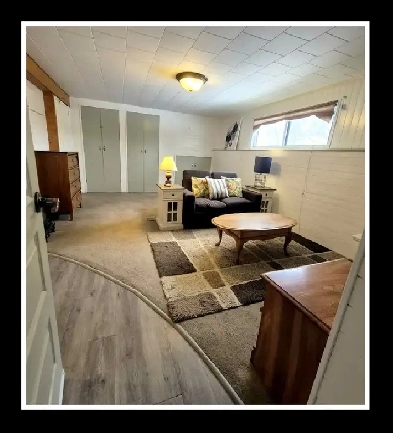SHARED ACCOMMODATION~ PRIVATE BASEMENT SUITE NEAR CHINOOK