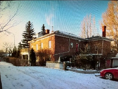 Large one bedroom upper level suite