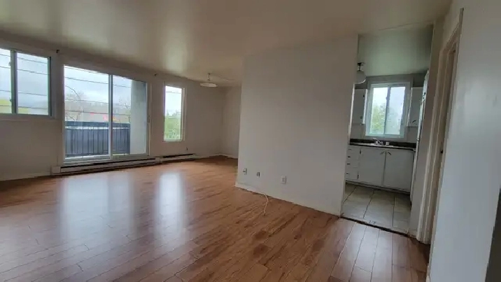 Logement 4 1/2  à Sainte-Thérèse