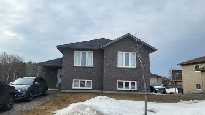 3 bedroom apartment for rent in Hanmer