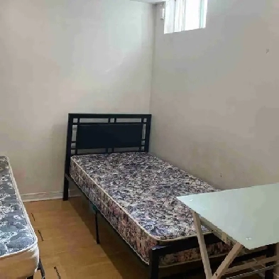 Furnished Room For Rent Available May1st$450