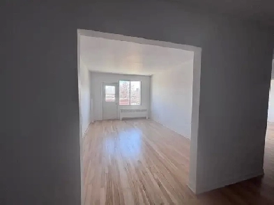 Grand 4 ½ à louer dans NDG près du ch. Côte-Saint-Luc!