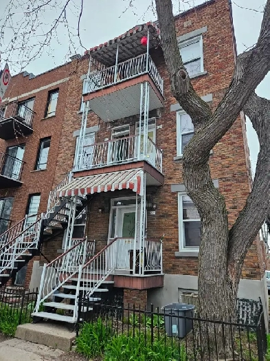 Grand 4 1/2 close to metro Pie-IX, 1530$