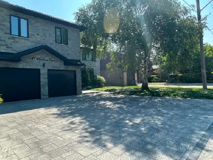 Large Basement Room at the intersection of Markham Rd& Kingston