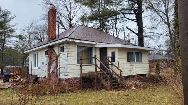 HOUSE FOR SALE