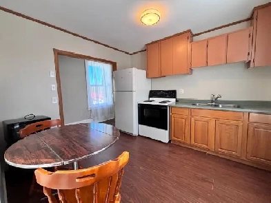 Furnished apartment. Logement meublé