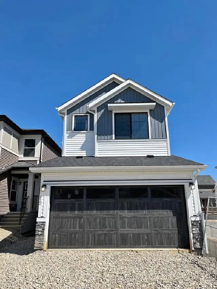 Beautiful 4 Bedroom 3 Washroom House For Rent