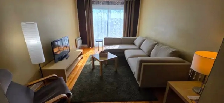 4 1/2 meublé   services INCLUS @ louer 1er mai / face métro