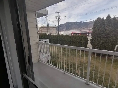 SPACIOUS – RENOVATED – PET FRIENDLY