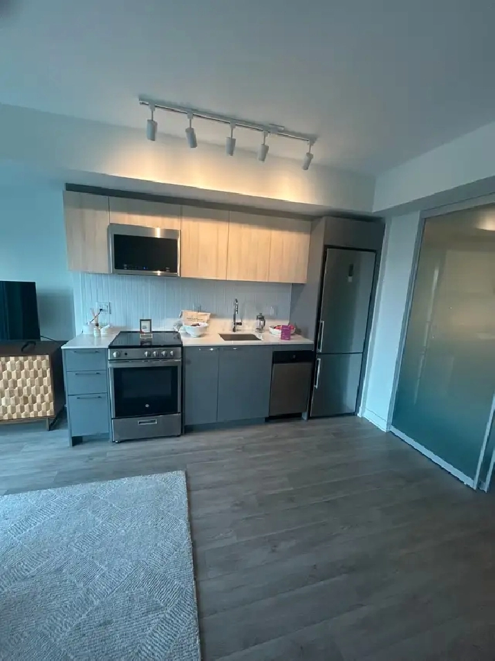 1 Bedroom Available - $2020   2 Free Months  - Toronto