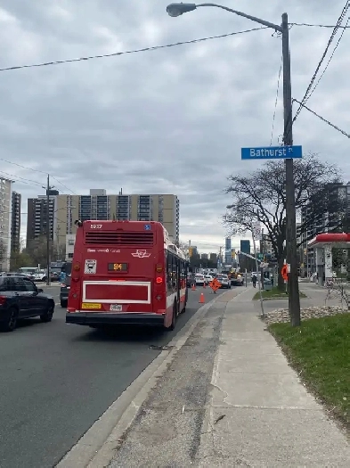 – Furnished Room in Clanton Park (Bathurst and shepherds)