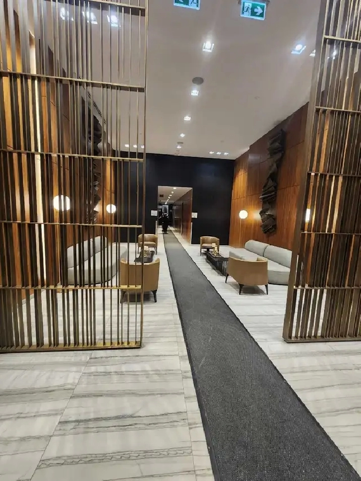 beautiful 2 Bedroom Condo for rent ( yonge / Eglinton)