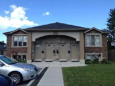 Two Bedrooms Apartment For Rent - June 1st