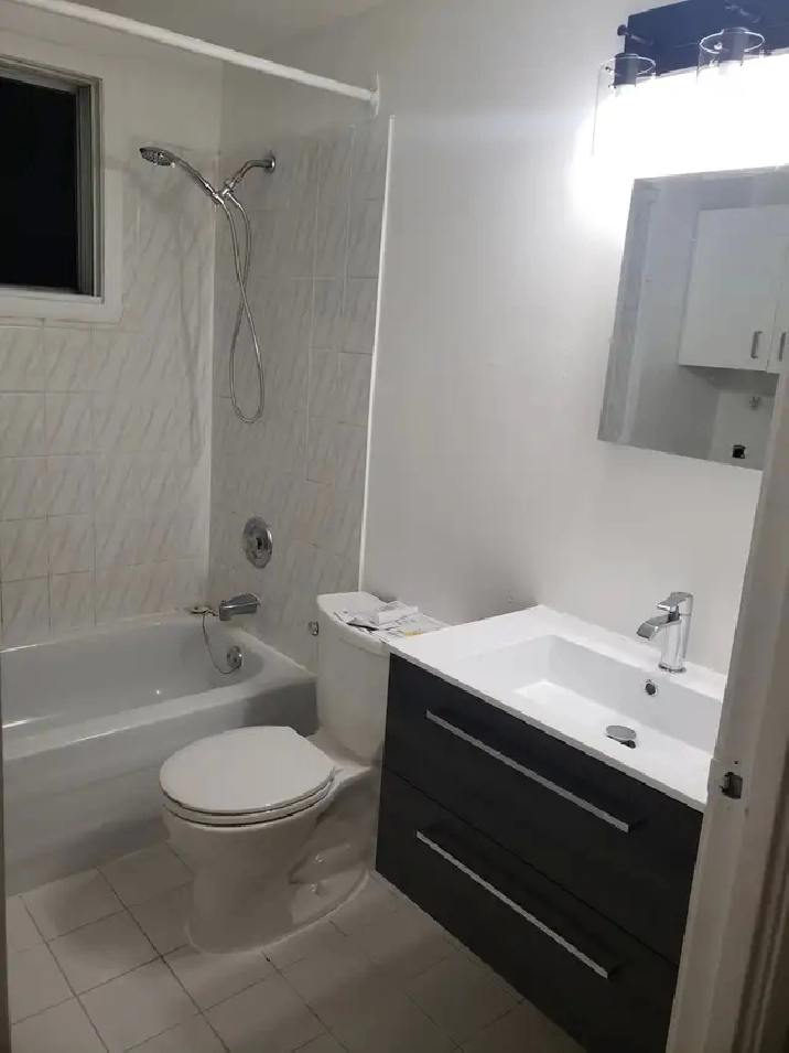 Rent, Louer, 4 1/2 apartment, ile-perrot,  sunny,  balcony, yard