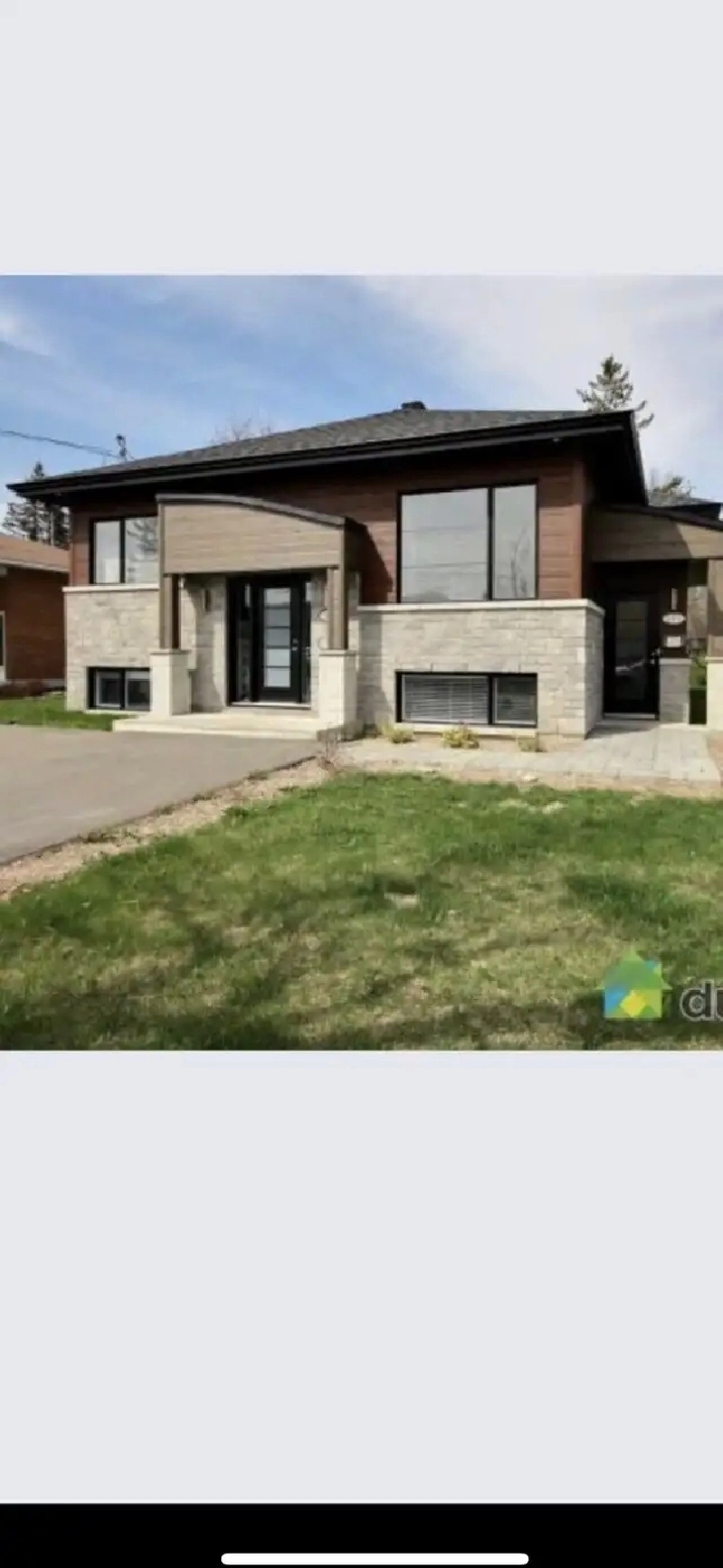 Logement à Louer à St-Rémi