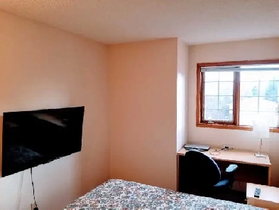 ✨ $765 AMAZING PLACE – Cozy Furnished Bedroom (Riverbend)