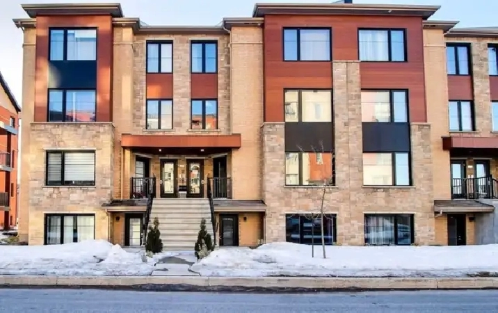 Grand 4 1/2 Brossard Disponible à partir du 1er mai