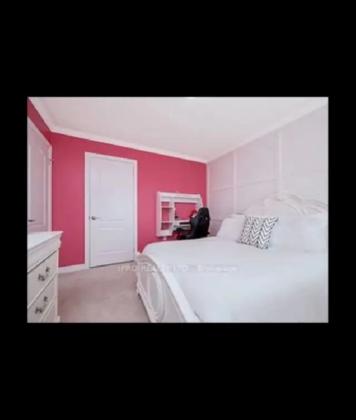 Room available on rent