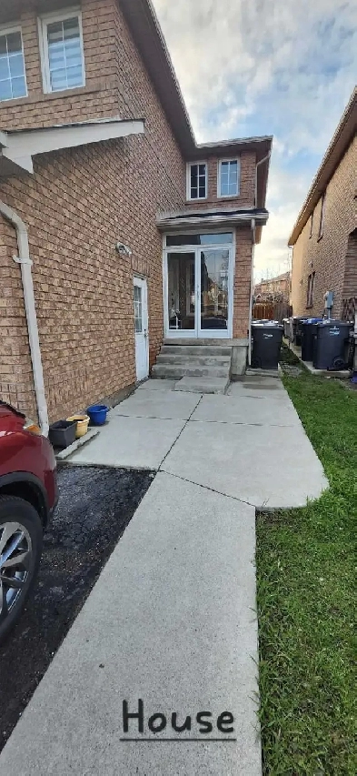 1 Bedroom basement available for rent in Brampton