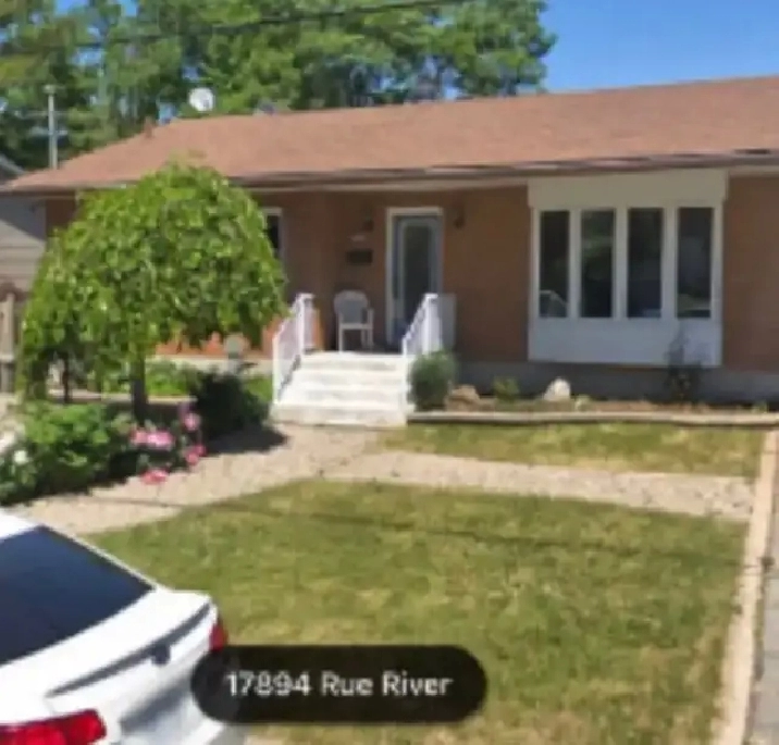 Room for Rent in Pierrefonds for  500$ call 514-235-7309