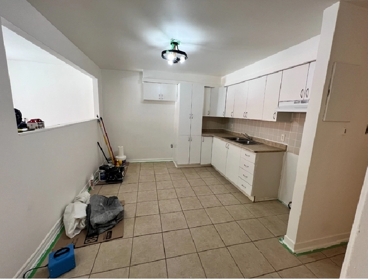 4 1/2 sur Bellechasse, 514-661-5875