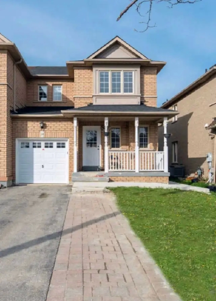 One Furnished Room to Rent in Brampton