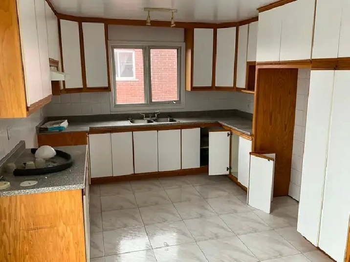 5.5, St. Léonard, grand, lumineux, propre, 1 juillet ou avant