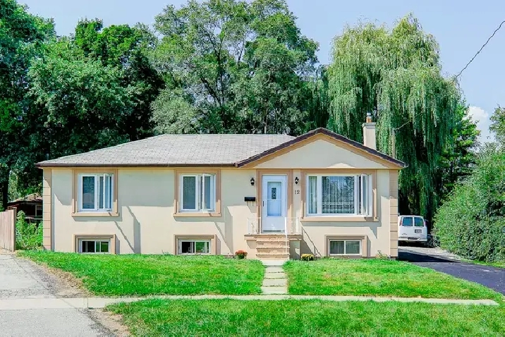 Move in ready private room is available in Scarborough