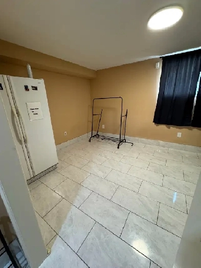 STARTING MAY 1ST – 3 ROOMS FOR RENT NEAR YORK UNIVERSITY