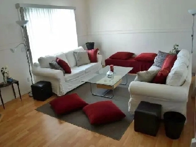 2 Bedroom Townhouse available in Marlborough - Close to LRT