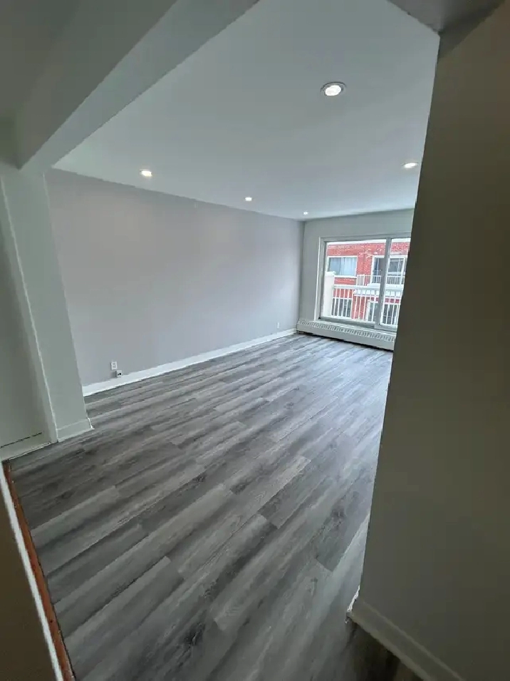 3 1/2 Apt LIBRE Visite entre 11:00 a 3:00 du Lundi au Vendredi