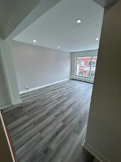 3 1/2 Apt LIBRE Visite entre 11:00 a 3:00 du Lundi au Vendredi