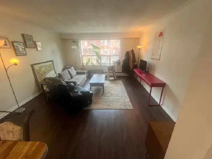 1 Roomie 3 BD Apt.  Steps to Subway & High Park. Now/May/June 1