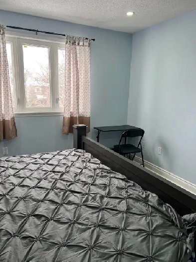 Gorgeous and Specious Room on 2nd Floor in Pickering for Rent