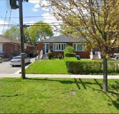 3 bedroom plus 1 bathroom In Scarborough (Ellesmere and Markham)