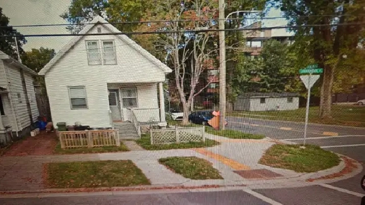 Short/ Long - term Room for Single  - Best value - move in ready