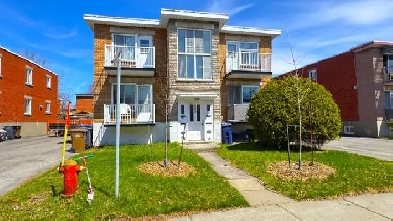 4 ½  avec une jolie cour arrière privée