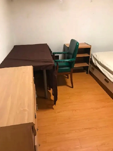 Private basement room near UTM for rent
