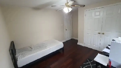 Private Fully Furnished Room for Rent in Erin Mills, Mississauga