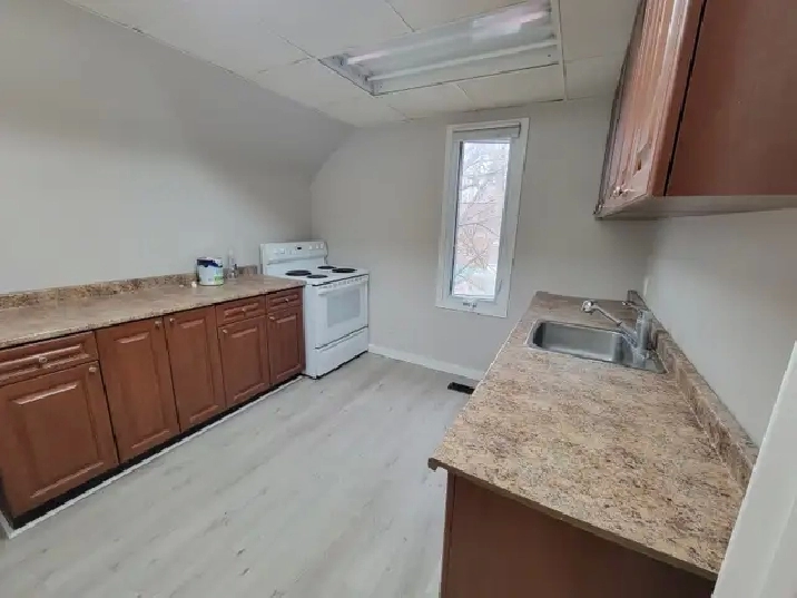 Downtown Sarnia – 2 Bed | Utilities Included | $1,400 | July 1st