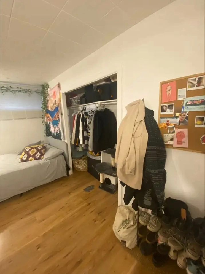 1ER JUILLET, 1 1/2 À LIMOILOU, CHAUF/ÉCLAIRÉ, WIFI, SEMI-MEUBLÉ