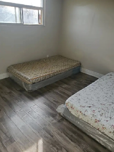 1 furnished bedroom available sharing with 2 persons.