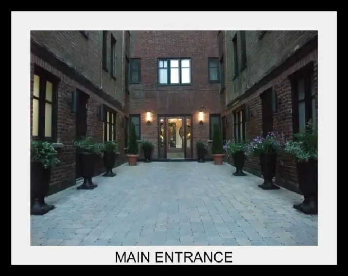 Bright top floor, 3 bedroom 5 1/2, renovated, Snowdon metro - Ju