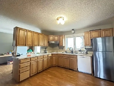 Great Location, Nice Furnished room close to U of R for Rent