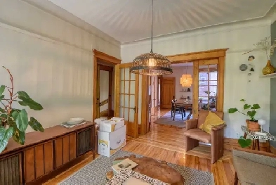 Very nice and big 7.5 apartment for rent in Outremont