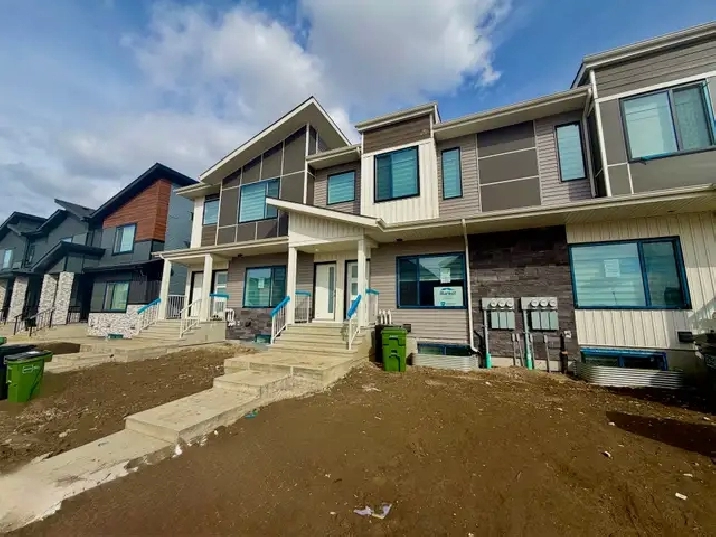 Alces 4 Bed 3 Bath Main Floor For Rent Edmonton