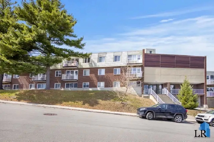 25 Rue Chouinard - 25-102 Apartment for Rent