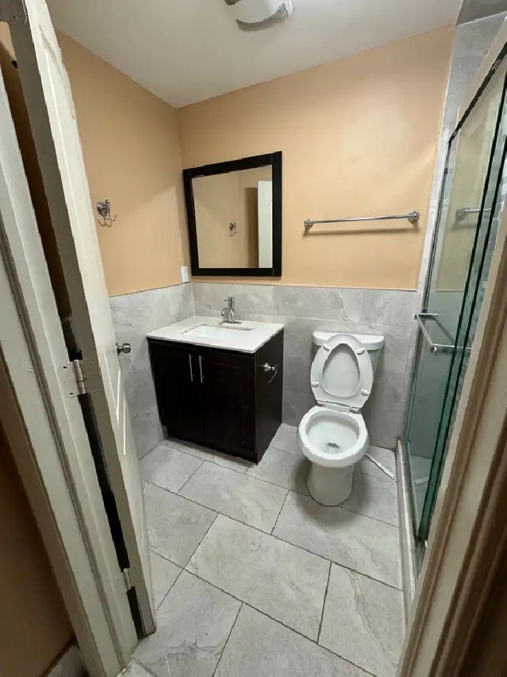 STARTING MAY 1ST – 3 ROOMS FOR RENT NEAR YORK UNIVERSITY