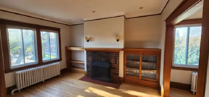 Spacious 6 ½ Upper Duplex Apartment for Rent ( NDG ) (Montreal)